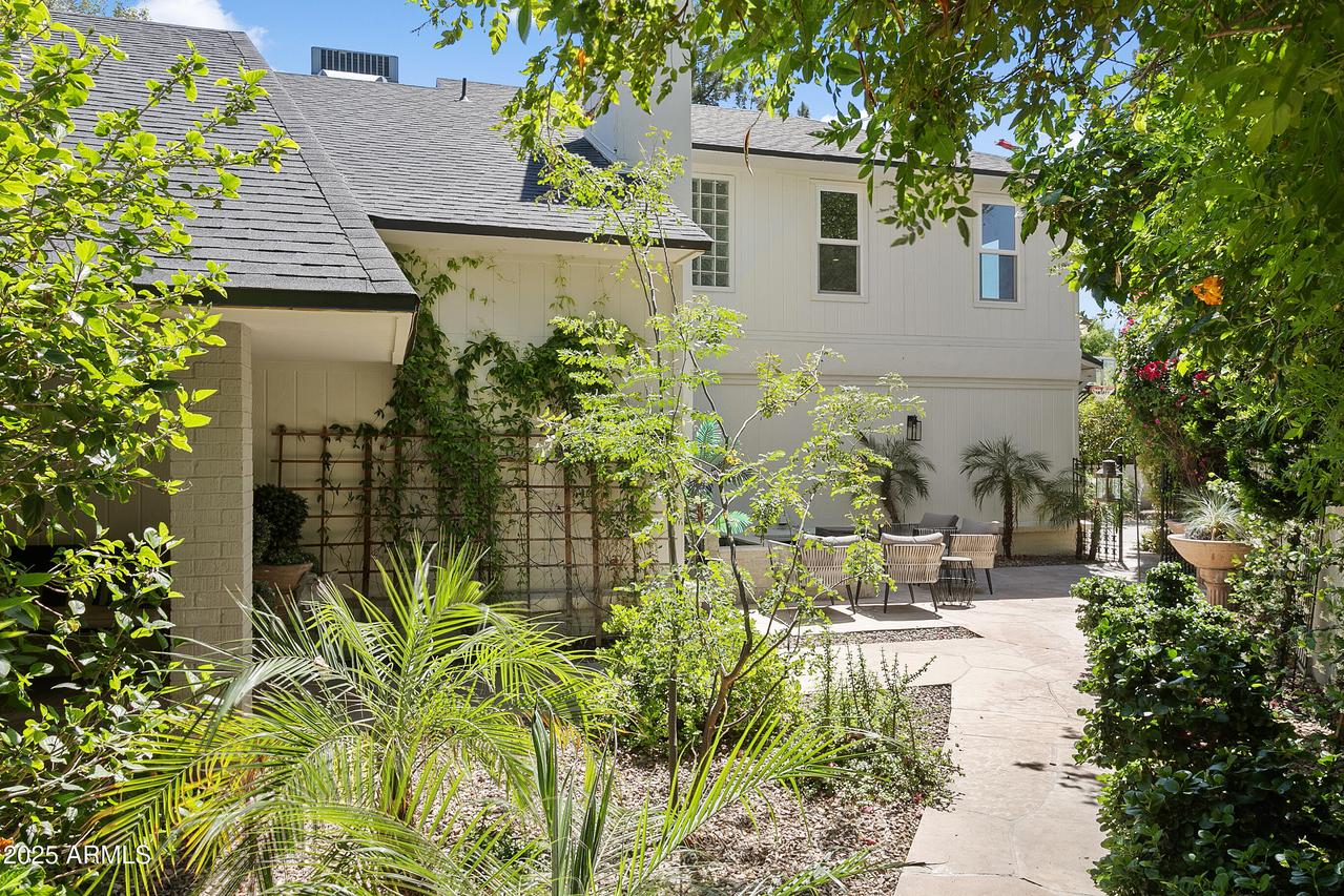 2108 E Pasadena Ave., Phoenix, AZ 85016