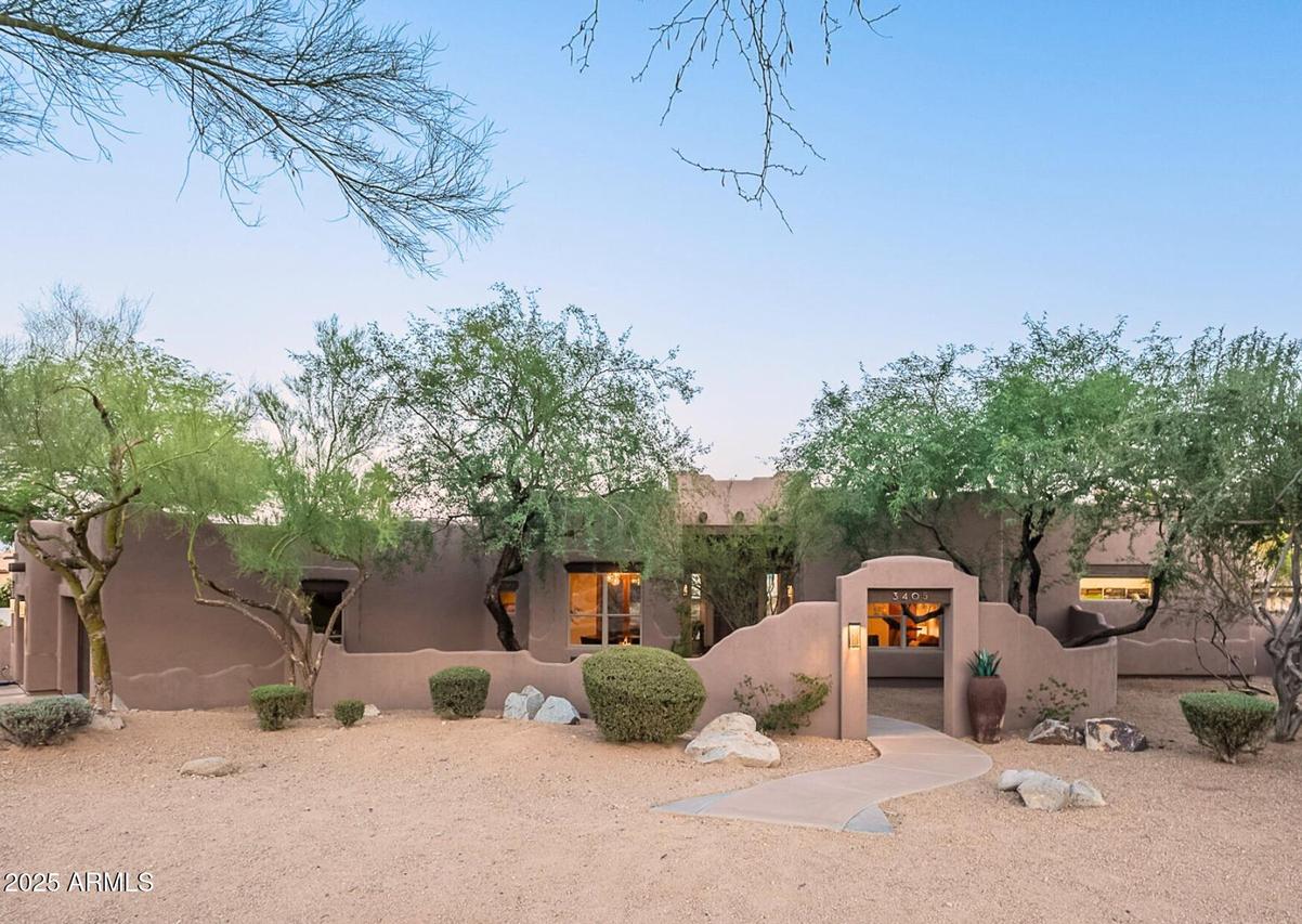 3405 E Knox Rd., Phoenix, AZ 85044