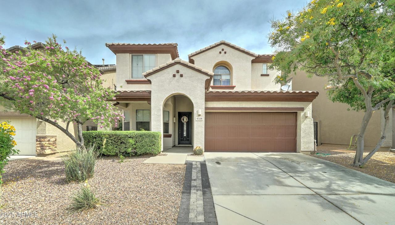 4328 W Judson Dr., New River, AZ 85087