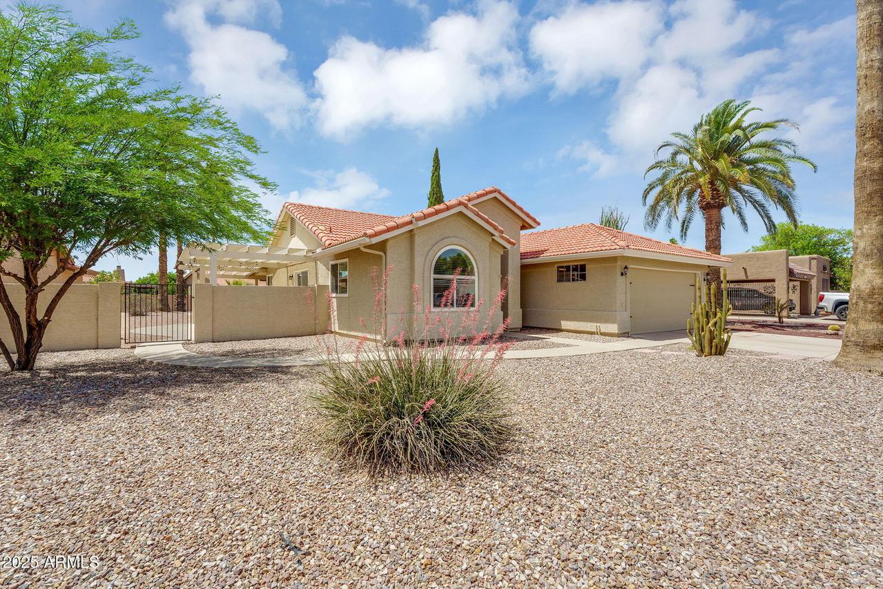 25462 S Truro Dr., Sun Lakes, AZ 85248