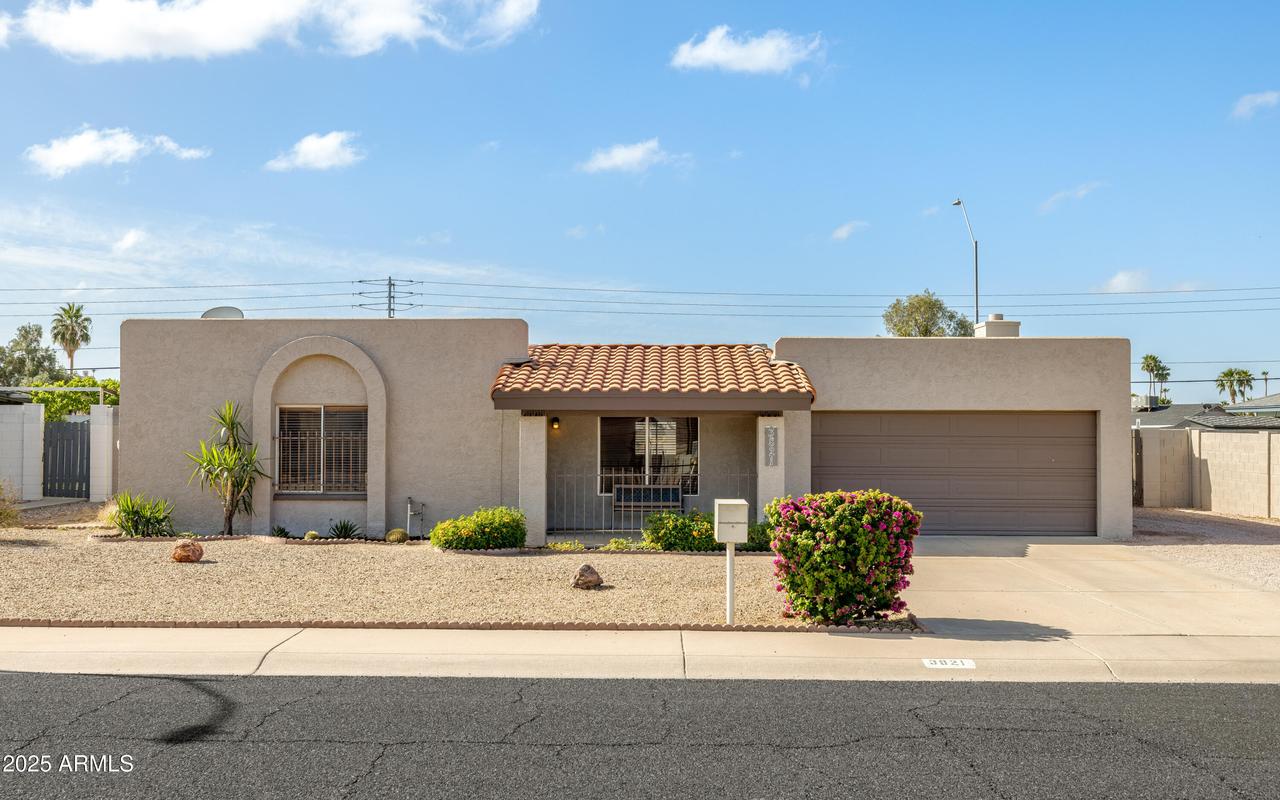 3821 W Woodridge Dr., Glendale, AZ 85308