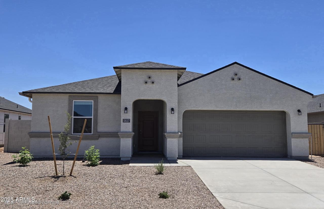 5827 E Axle Ln., San Tan Valley, AZ 85140