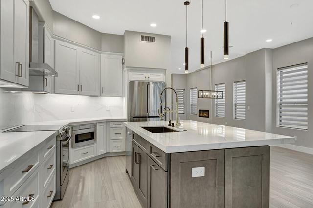 New Homes with Master Bedrooms on the 1st Floor in Gainey Ranch: May 10th to May 16th
