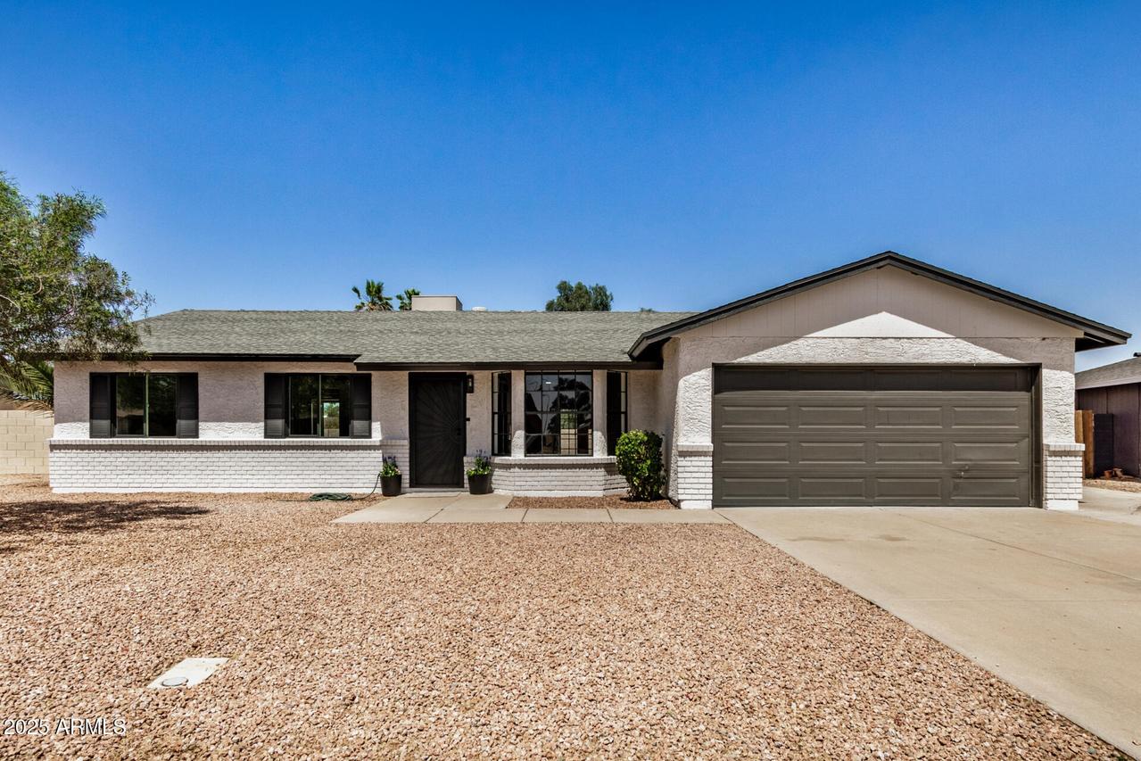 2124 E Boston St., Chandler, AZ 85225