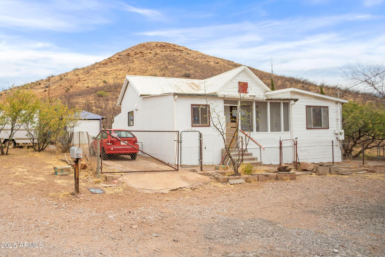 316 B St., Bisbee, AZ 85603