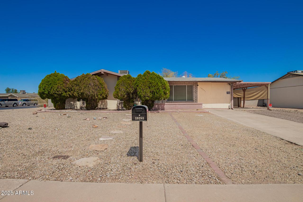 19251 N 17th Dr., Phoenix, AZ 85027