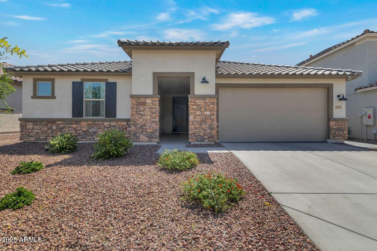 28065 N 171st Dr., Surprise, AZ 85387