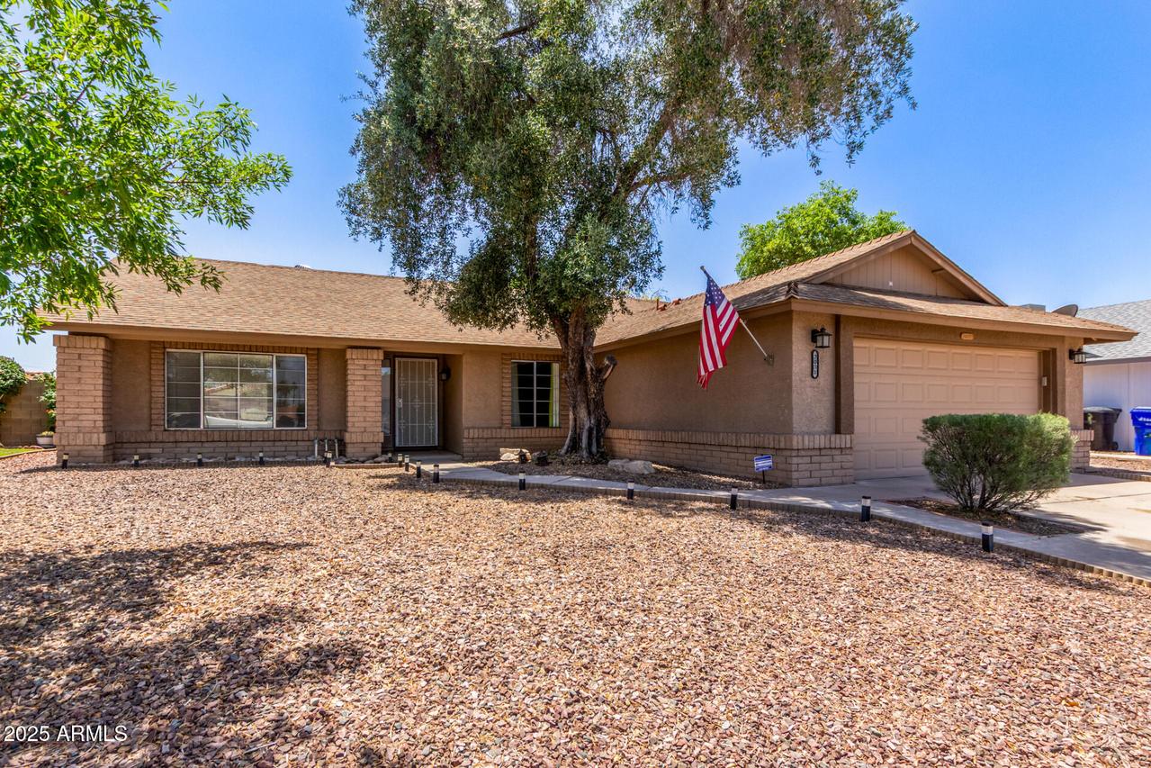 2031 W Gila Ln., Chandler, AZ 85224