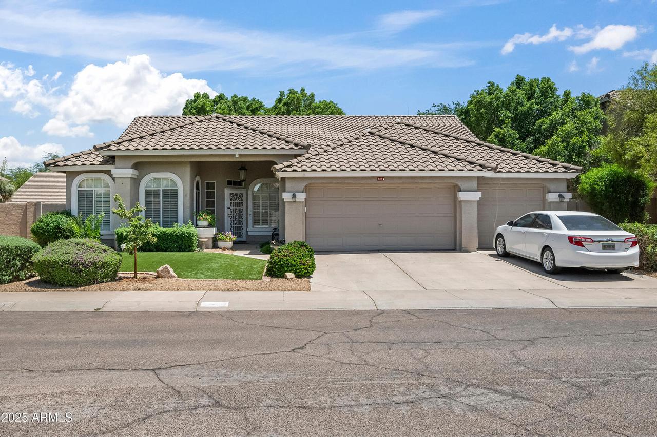 2243 E Cortez Dr., Gilbert, AZ 85234