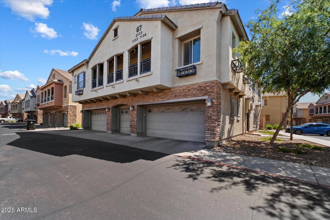 1350 S Greenfield Rd. #2133, Mesa, AZ 85206
