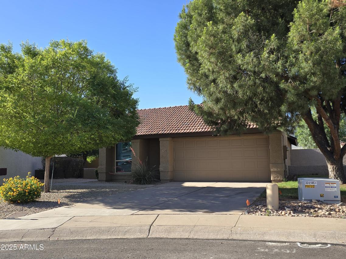 1309 W Calle Del Norte, Chandler, AZ 85224