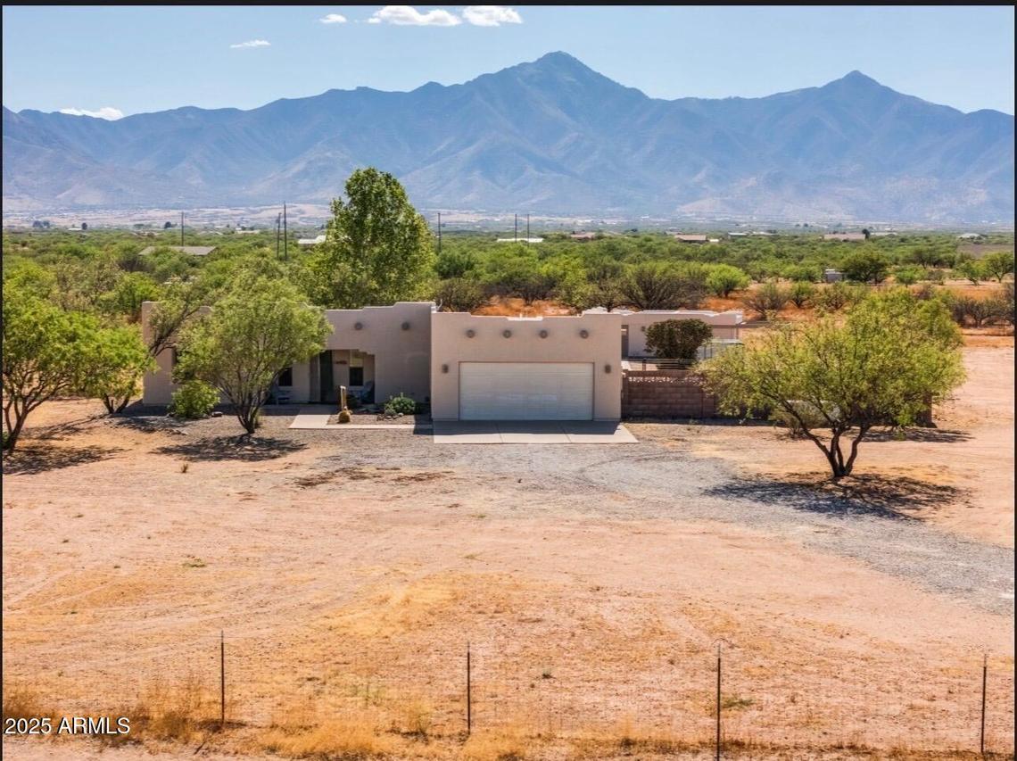 8484 S Coyote Song Ln., Hereford, AZ 85615