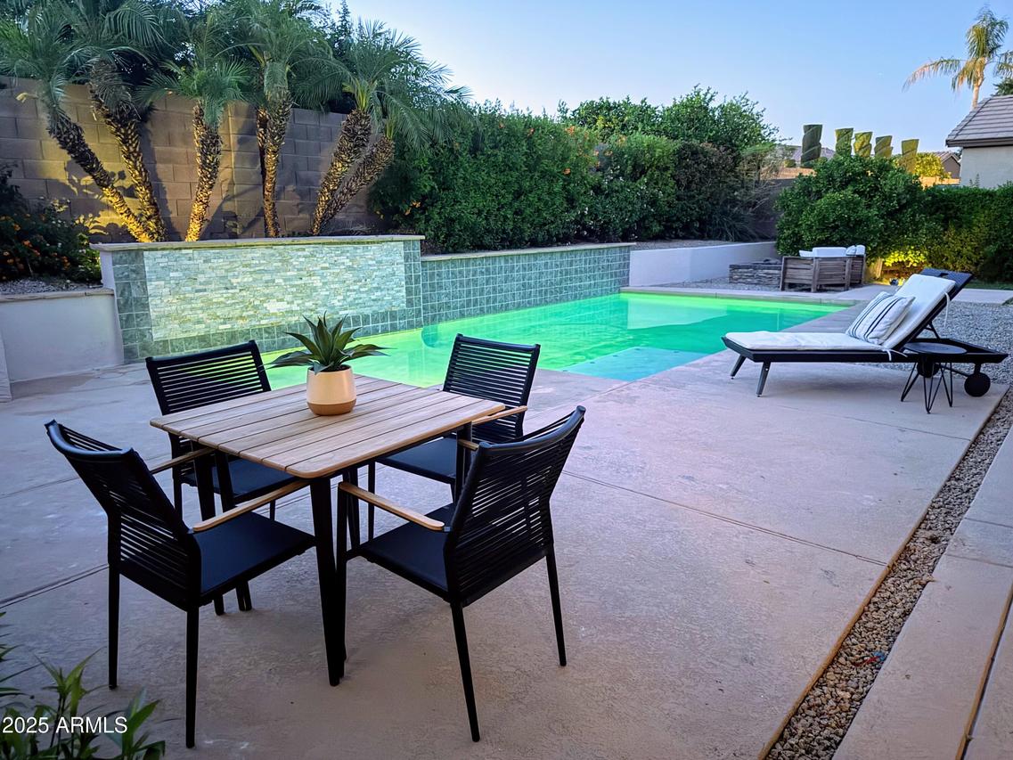 4628 W Whispering Wind Dr., Glendale, AZ 85310