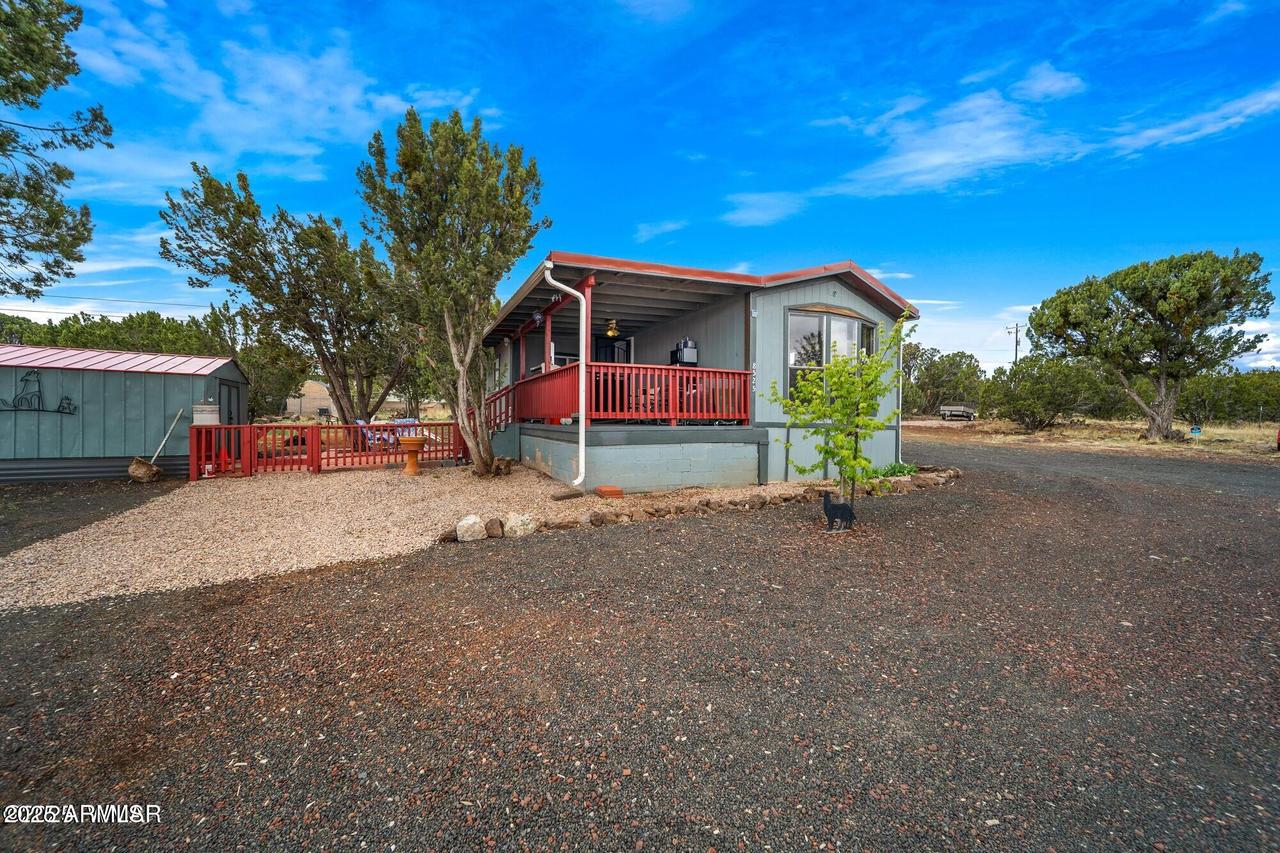8525 Canyon Dr., Show Low, AZ 85901