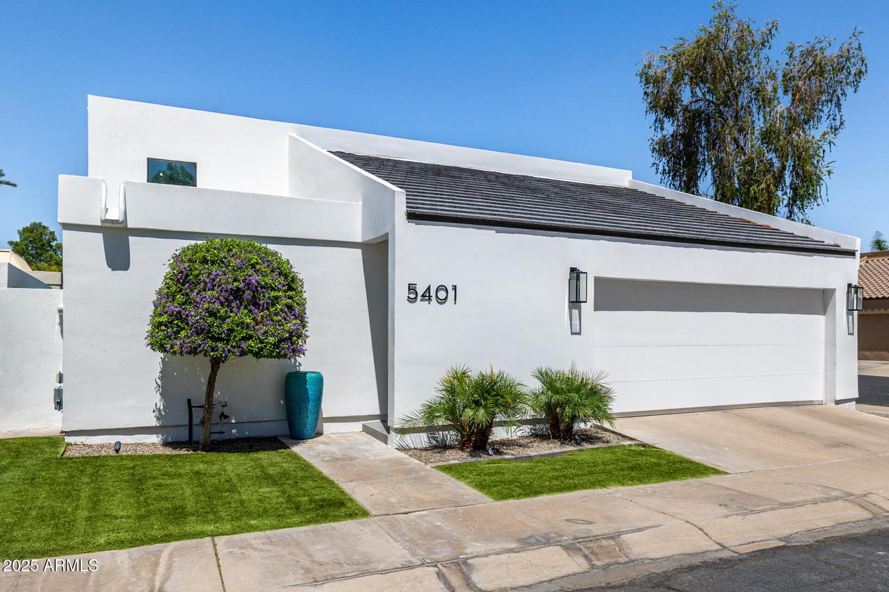 5401 N 25th St., Phoenix, AZ 85016