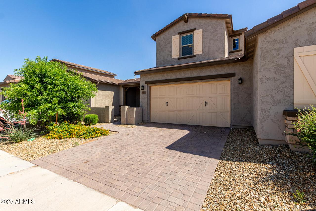 14045 W Desert Flower Dr., Goodyear, AZ 85395