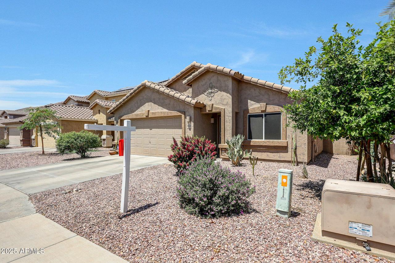 10532 N 116th Ln., Youngtown, AZ 85363