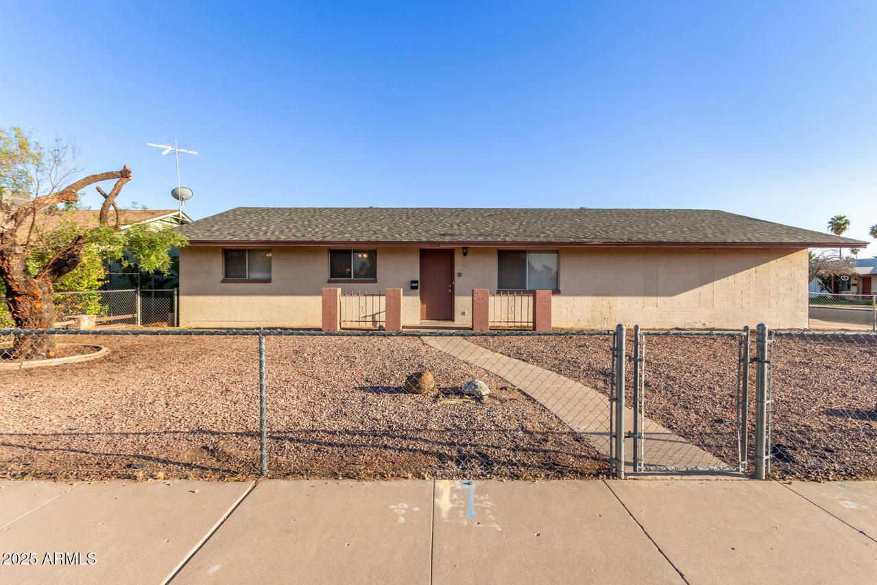 1751 W Carol Ave., Mesa, AZ 85202