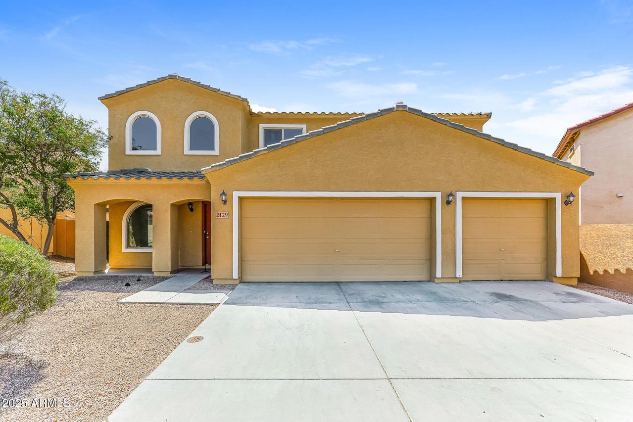 2129 E Yuma Ave., Apache Junction, AZ 85119