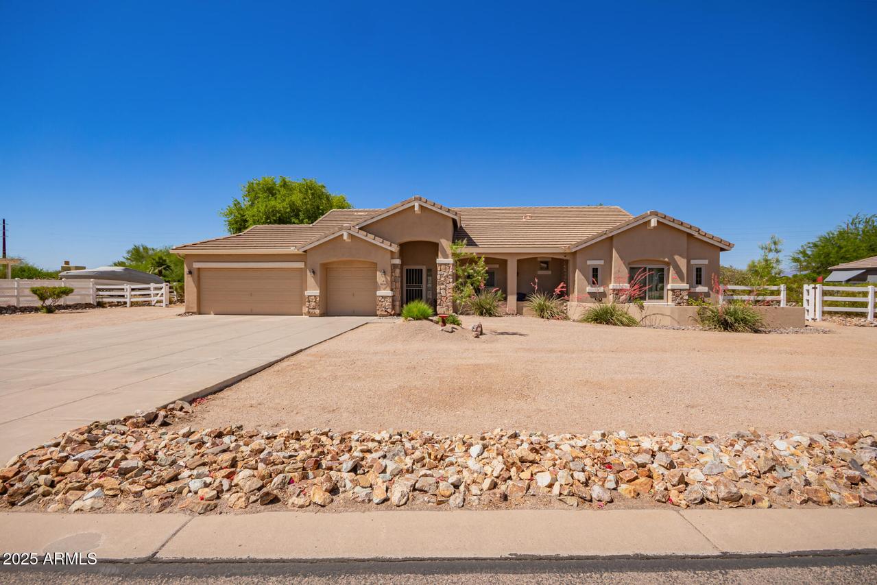 9658 W Golddust Dr., Queen Creek, AZ 85144