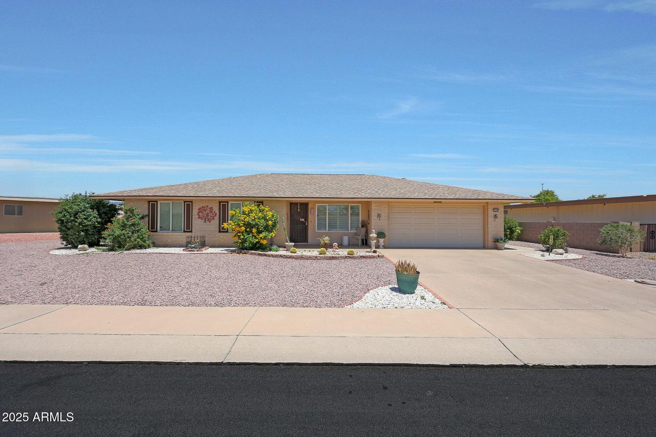 10140 W Shasta Dr., Sun City, AZ 85351