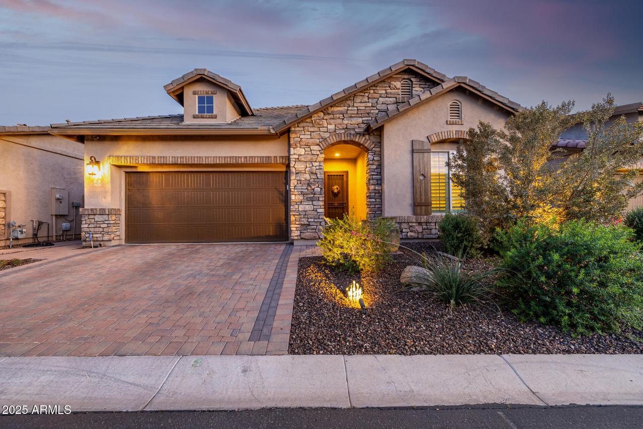 6929 E Quill St., Mesa, AZ 85207