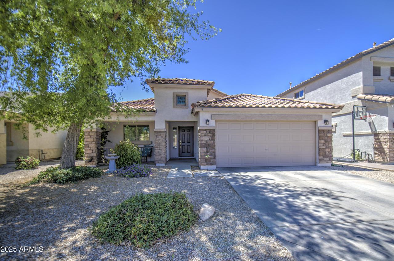 22333 E Calle De Flores St., Queen Creek, AZ 85142