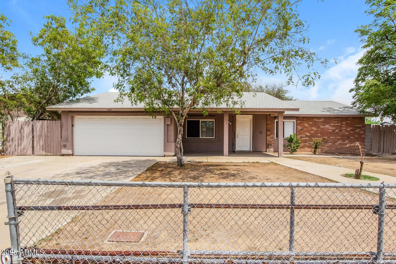 4301 N 85th Dr., Phoenix, AZ 85037