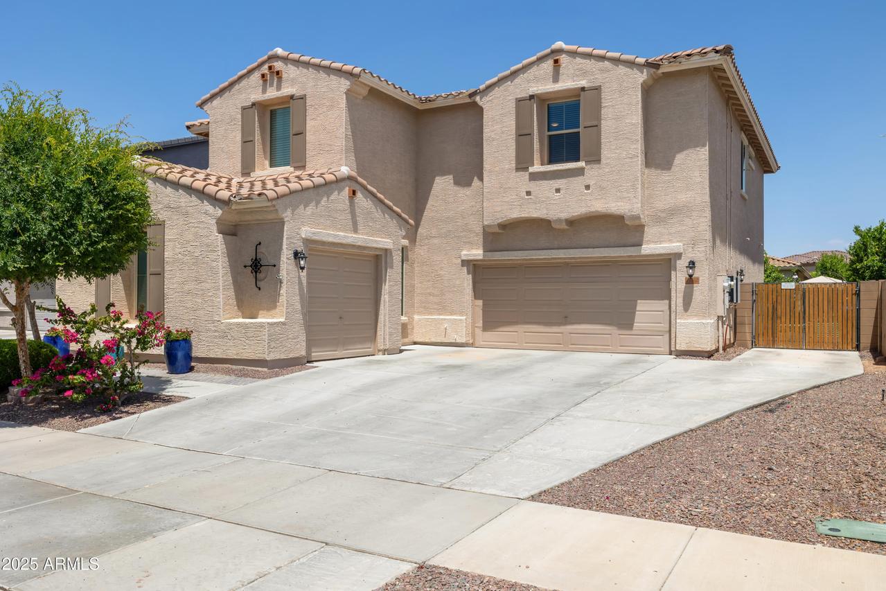 15562 W Cameron Dr., Surprise, AZ 85379