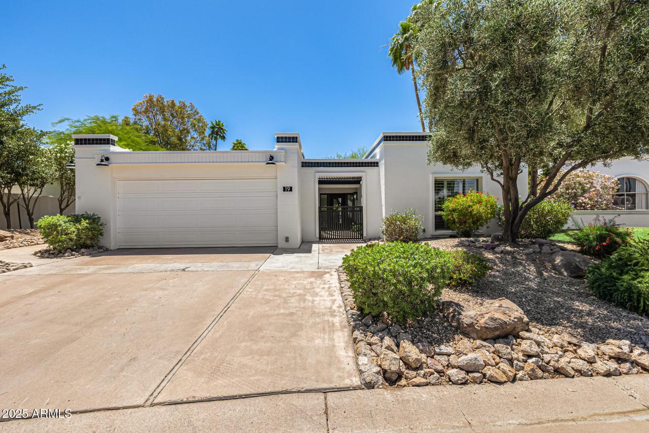 19 E Boca Raton Rd., Phoenix, AZ 85022