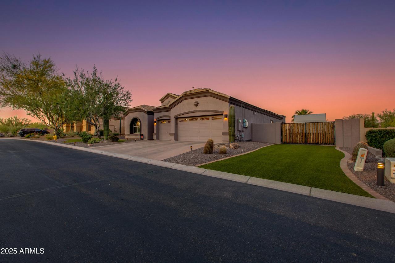 1753 N Berrett, Mesa, AZ 85207