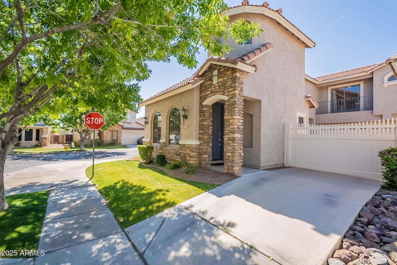 1851 E Ellis St., Phoenix, AZ 85042