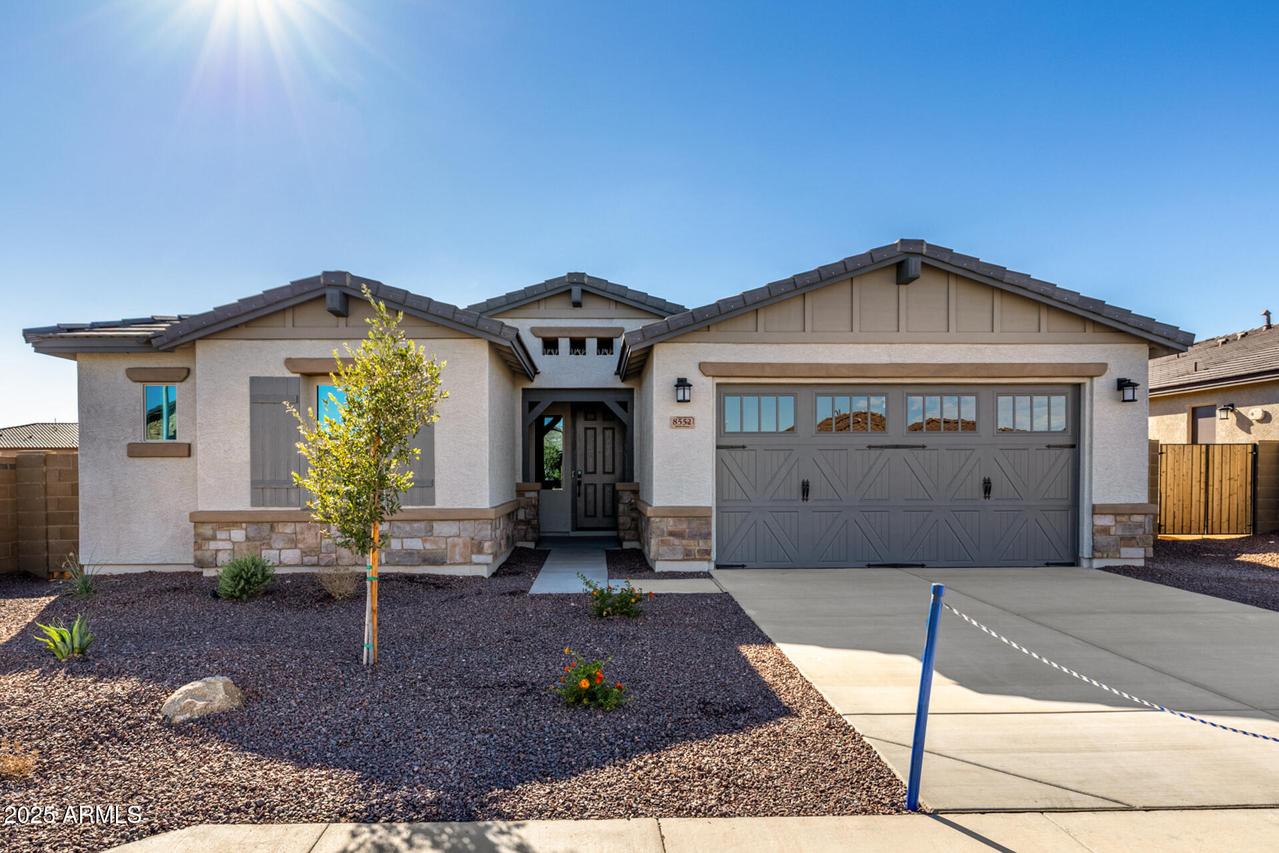 8552 N 175th Ln., Waddell, AZ 85355