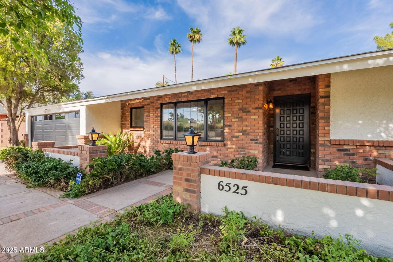 6525 N 3rd St., Phoenix, AZ 85012
