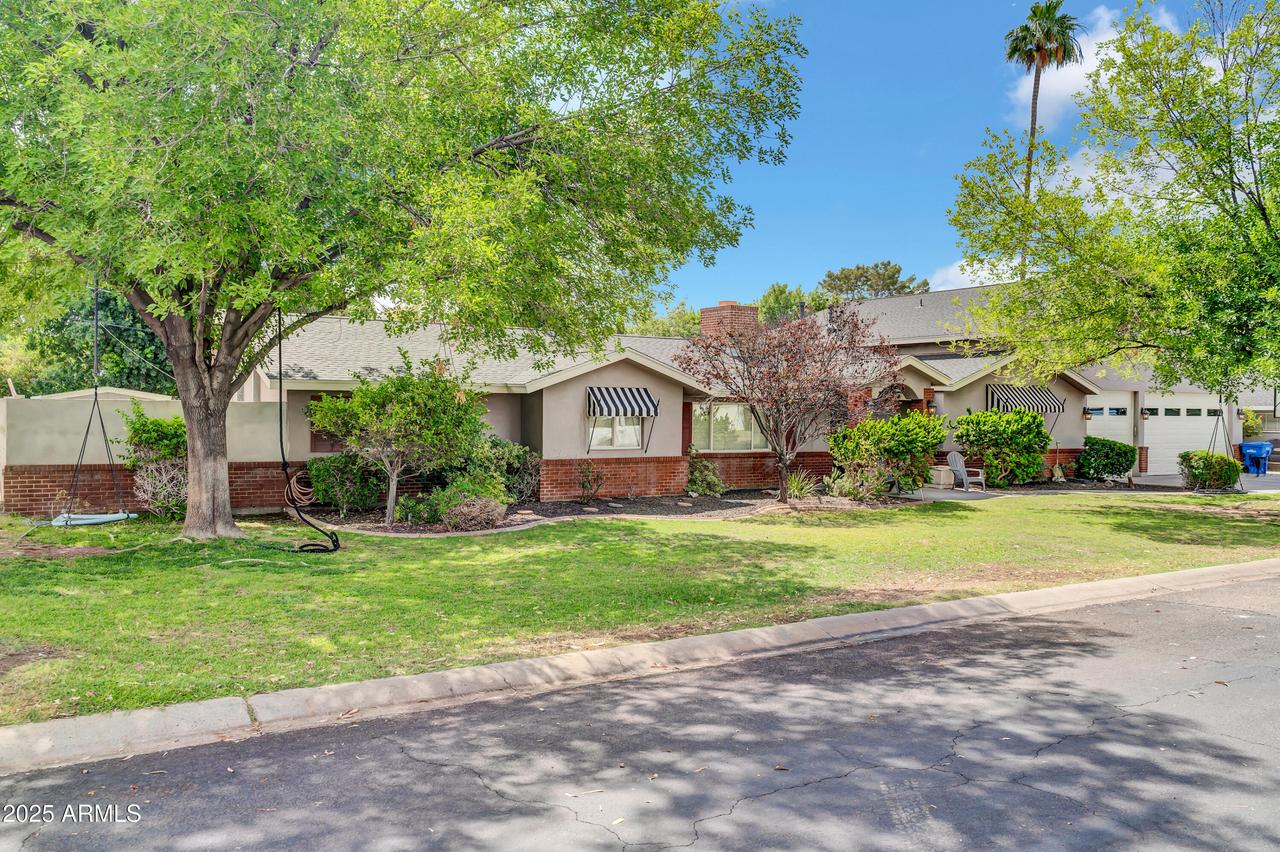 5621 N 13th St., Phoenix, AZ 85014