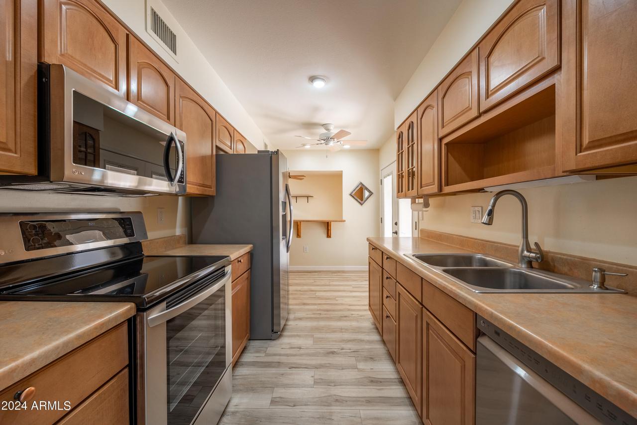 13409 W Copperstone Dr., Sun City West, AZ 85375
