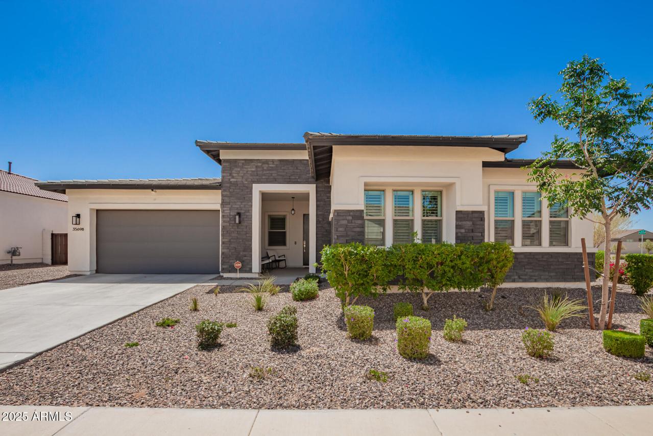 35698 N Gemstone Way, San Tan Valley, AZ 85144