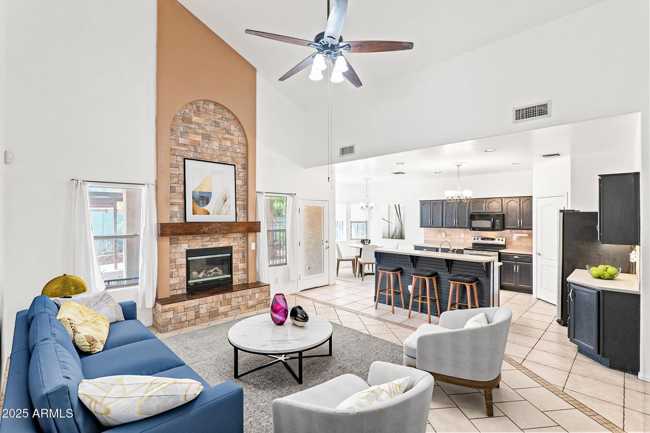 725 W Beth Dr., Phoenix, AZ 85041