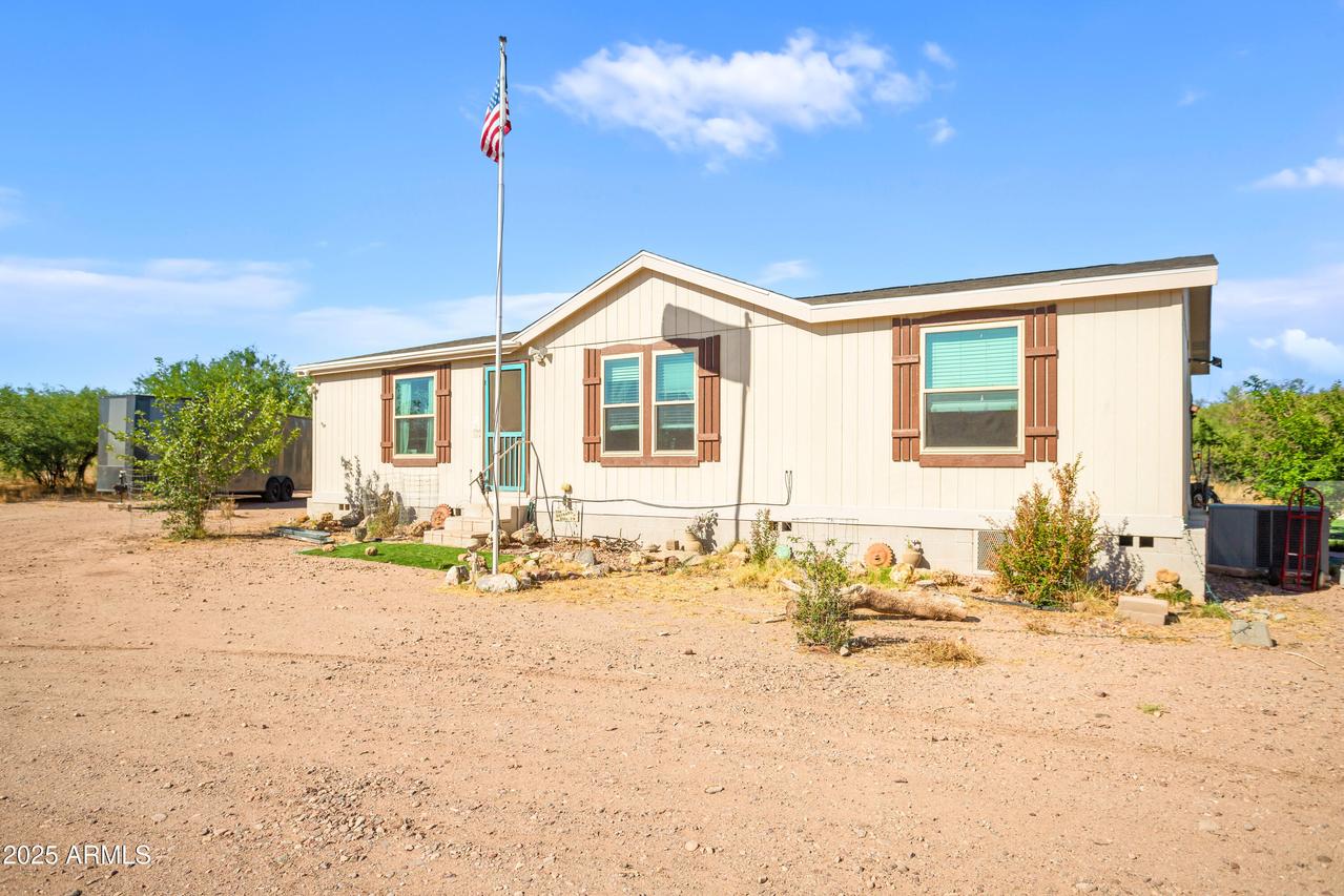 1895 N George Patton Rd., Huachuca City, AZ 85616