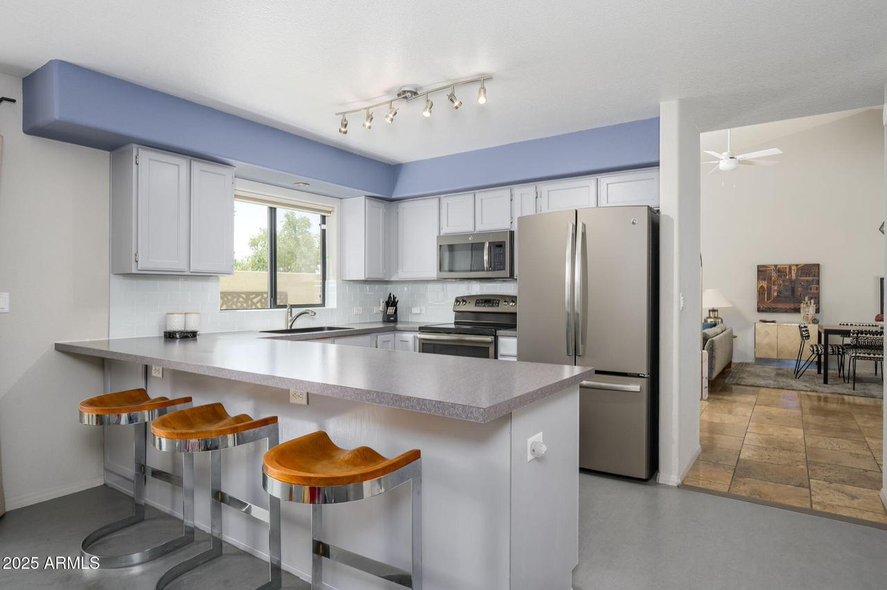 1124 E Rose Ln. #17, Phoenix, AZ 85014