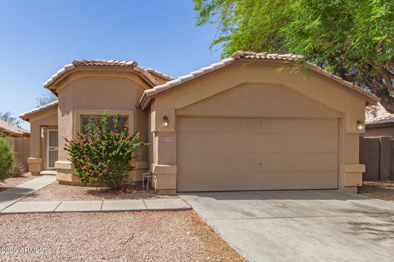 5439 W Sands Rd., Glendale, AZ 85301