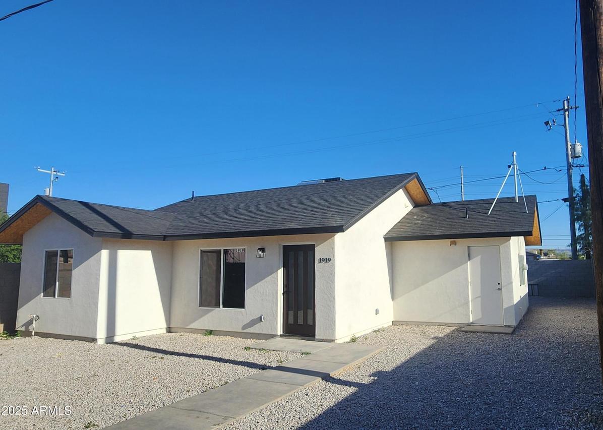 1917 E Monroe St., Phoenix, AZ 85034