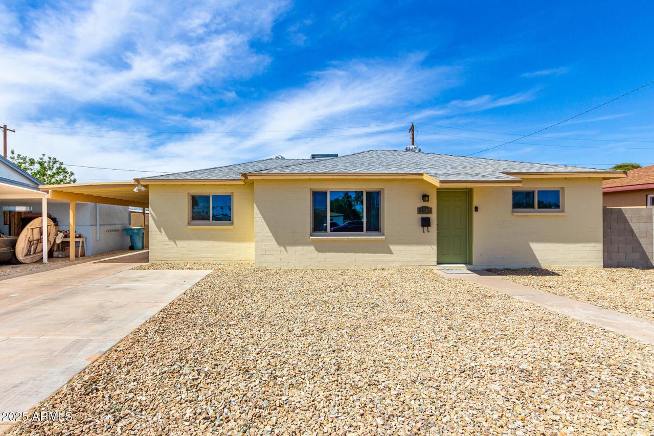 2802 W Butler Dr., Phoenix, AZ 85051