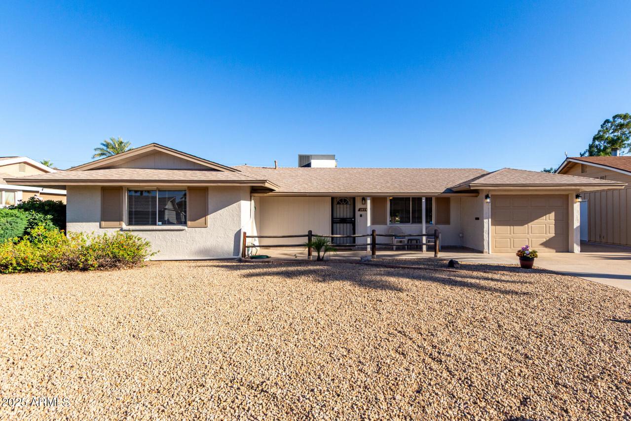 10337 W Snead Dr., Sun City, AZ 85351