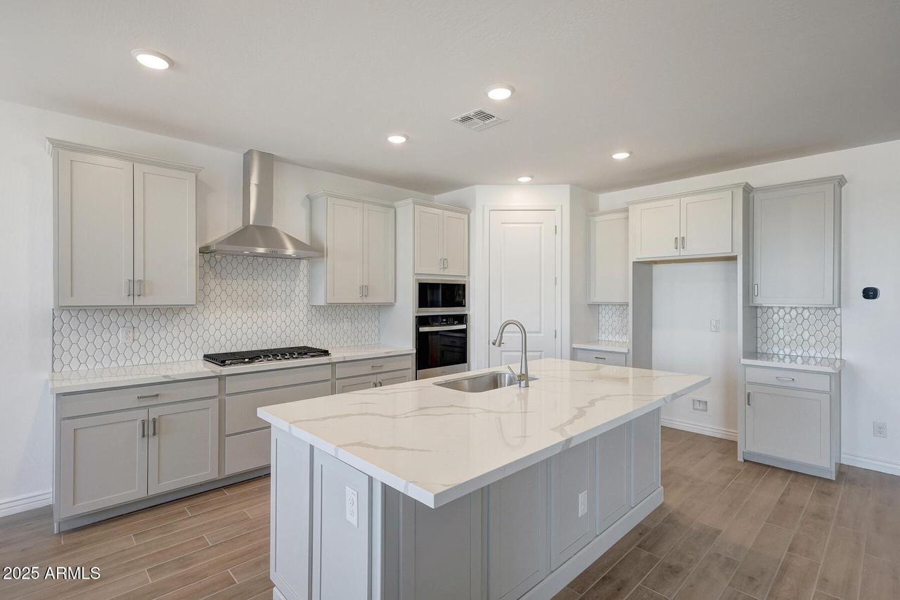25783 N 147th Dr., Surprise, AZ 85387