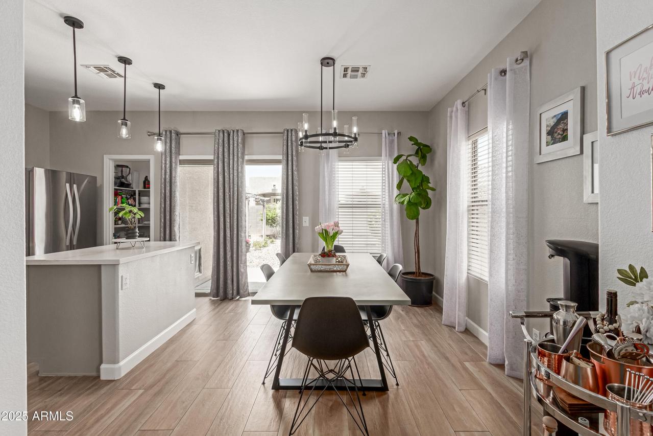 872 E Saratoga St., Gilbert, AZ 85296