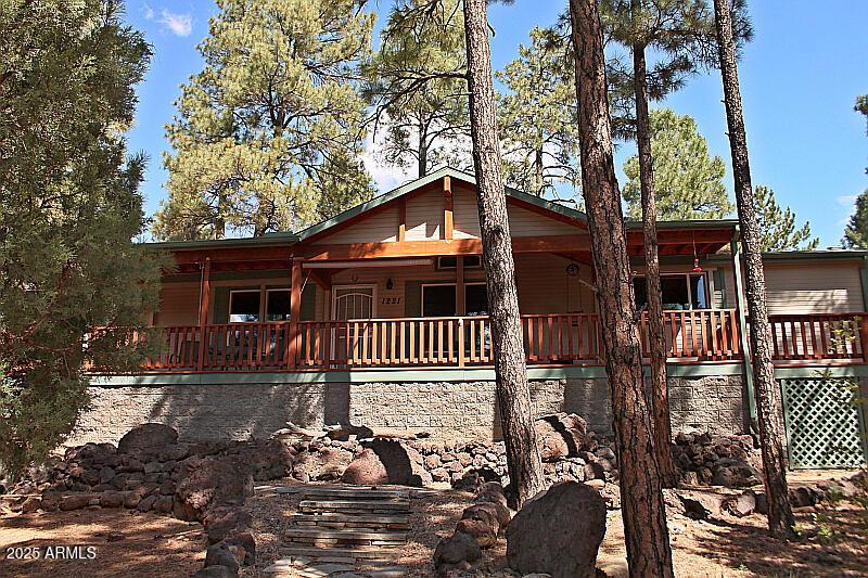 1221 S Cherokee Dr., Show Low, AZ 85901