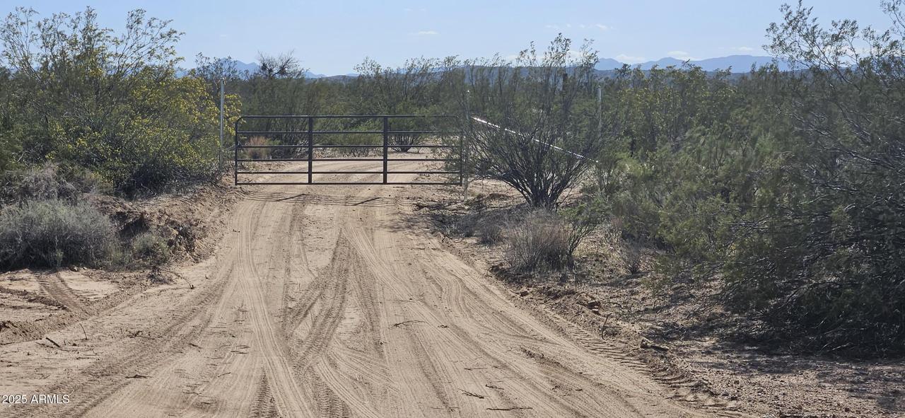21F-1 W Silverado Parkway West, Kingman, AZ 86401