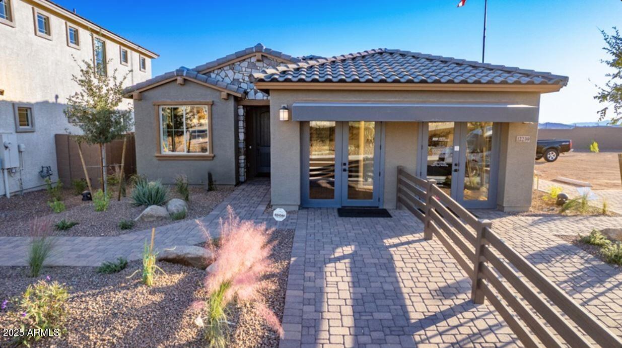 12239 W Caraveo Pl., Peoria, AZ 85383