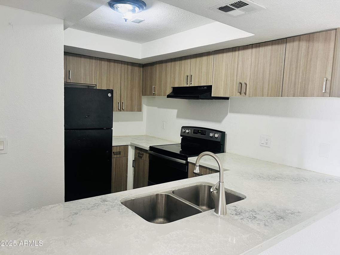 4242 N 69th Dr. #1303, Phoenix, AZ 85033